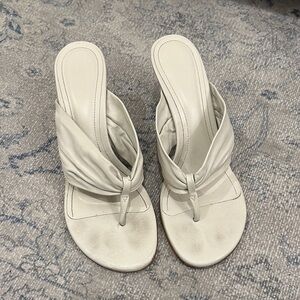 SCHUTZ Lori mid sandal in cream